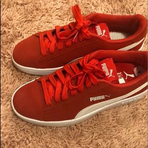 Puma Sneakers